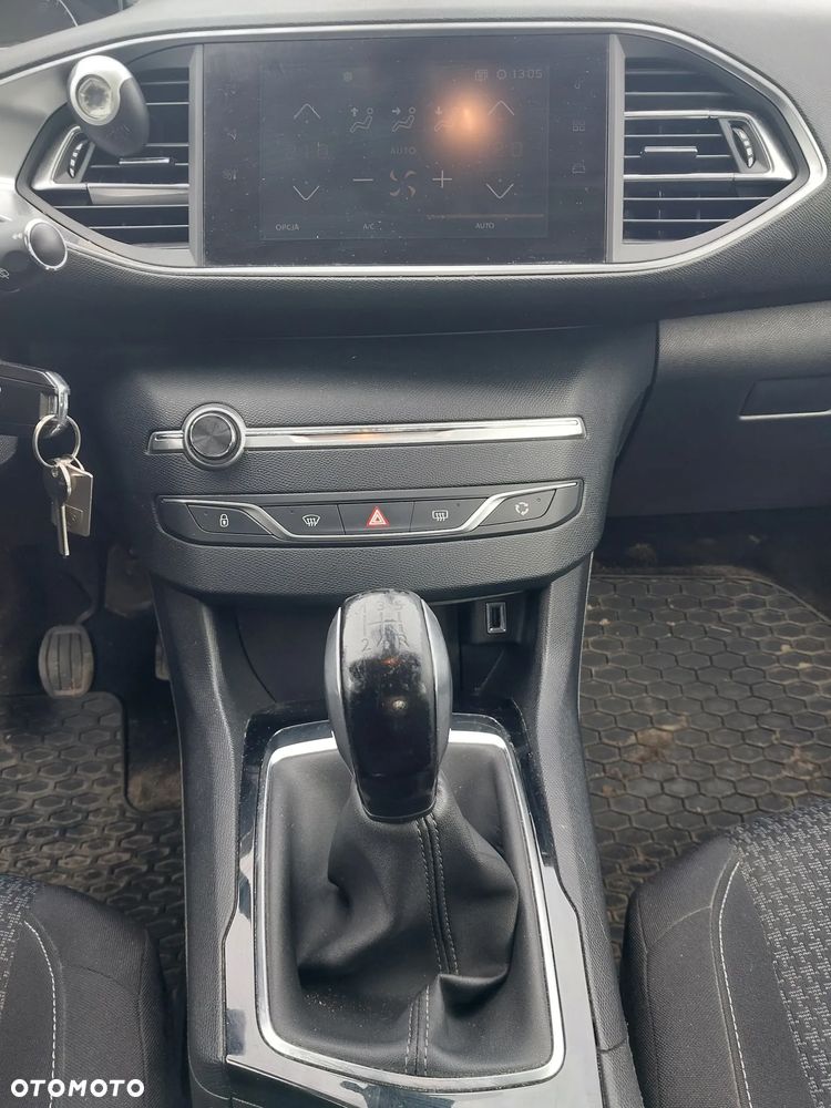 Peugeot 308 - 11