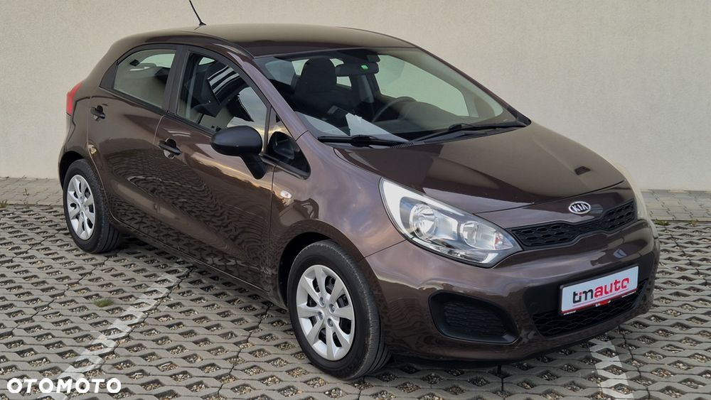 Kia Rio 1.2 L - 22