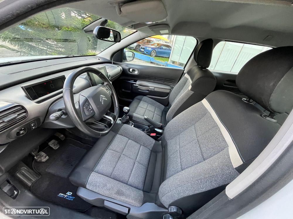 Citroën C4 Cactus 1.2 PureTech Shine Pack - 19