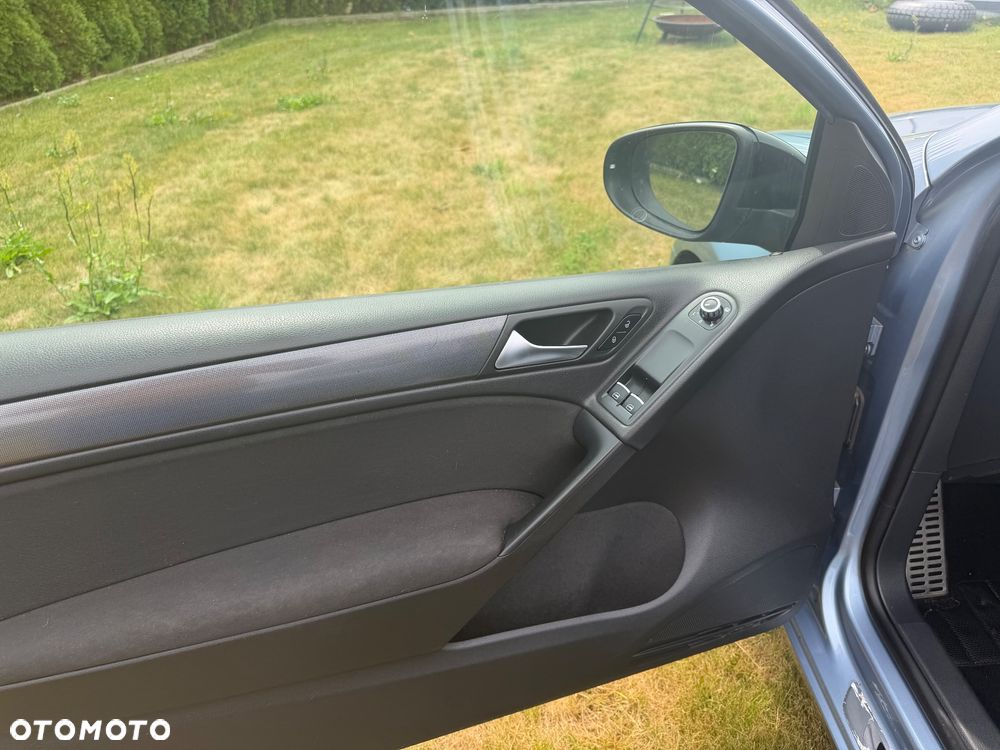 Volkswagen Golf 1.6 TDI DPF BlueMotion - 8