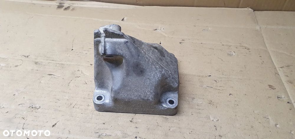 Łapa mocowanie wspornik silnika Mercedes E-Klasa W211 3.0 3.5 V6 A2722231704 - 2
