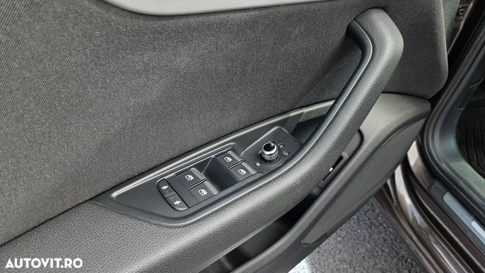 Audi A4 2.0 TDI quattro Stronic - 14