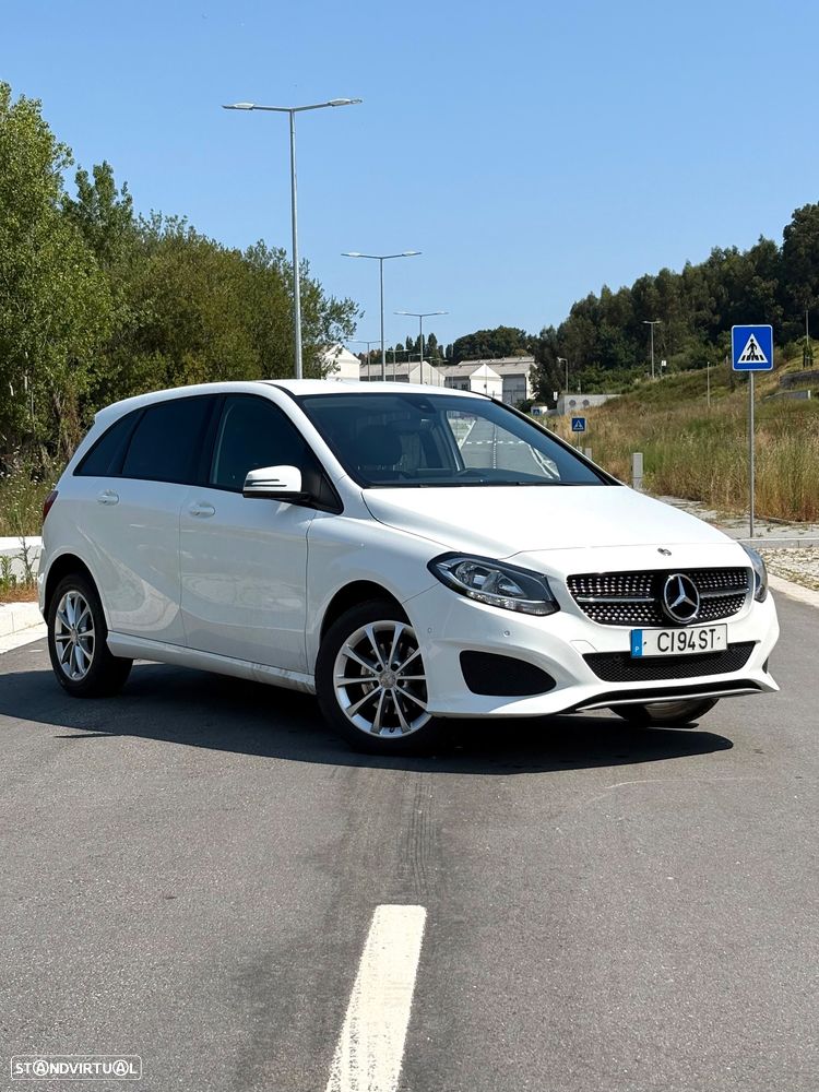 Mercedes-Benz B 220