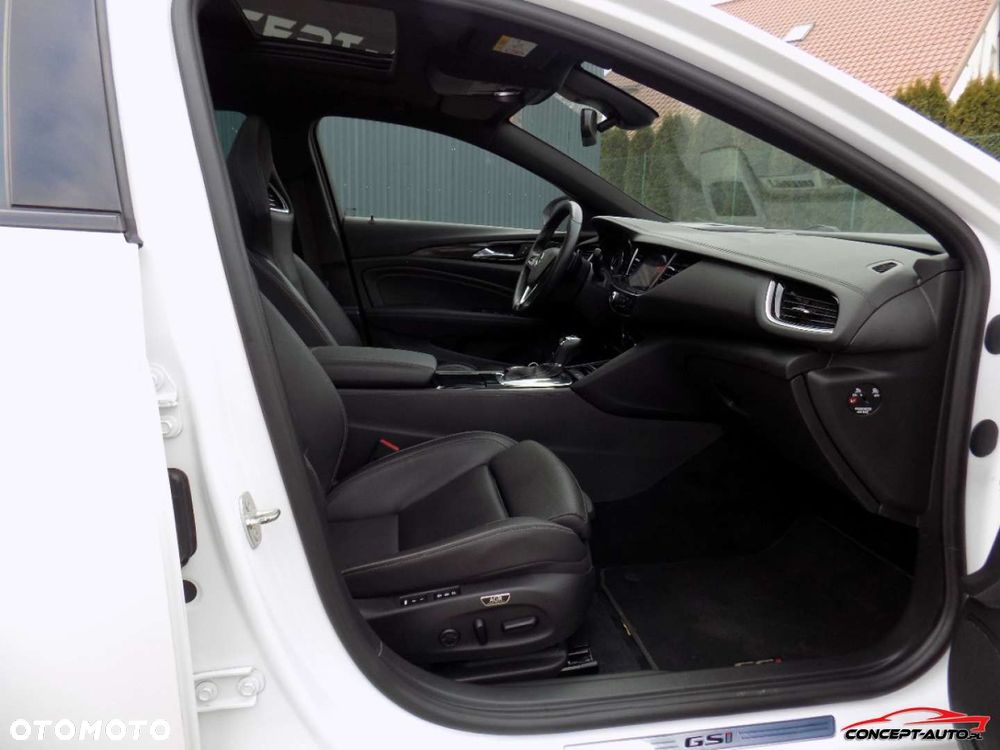 Opel Insignia - 36