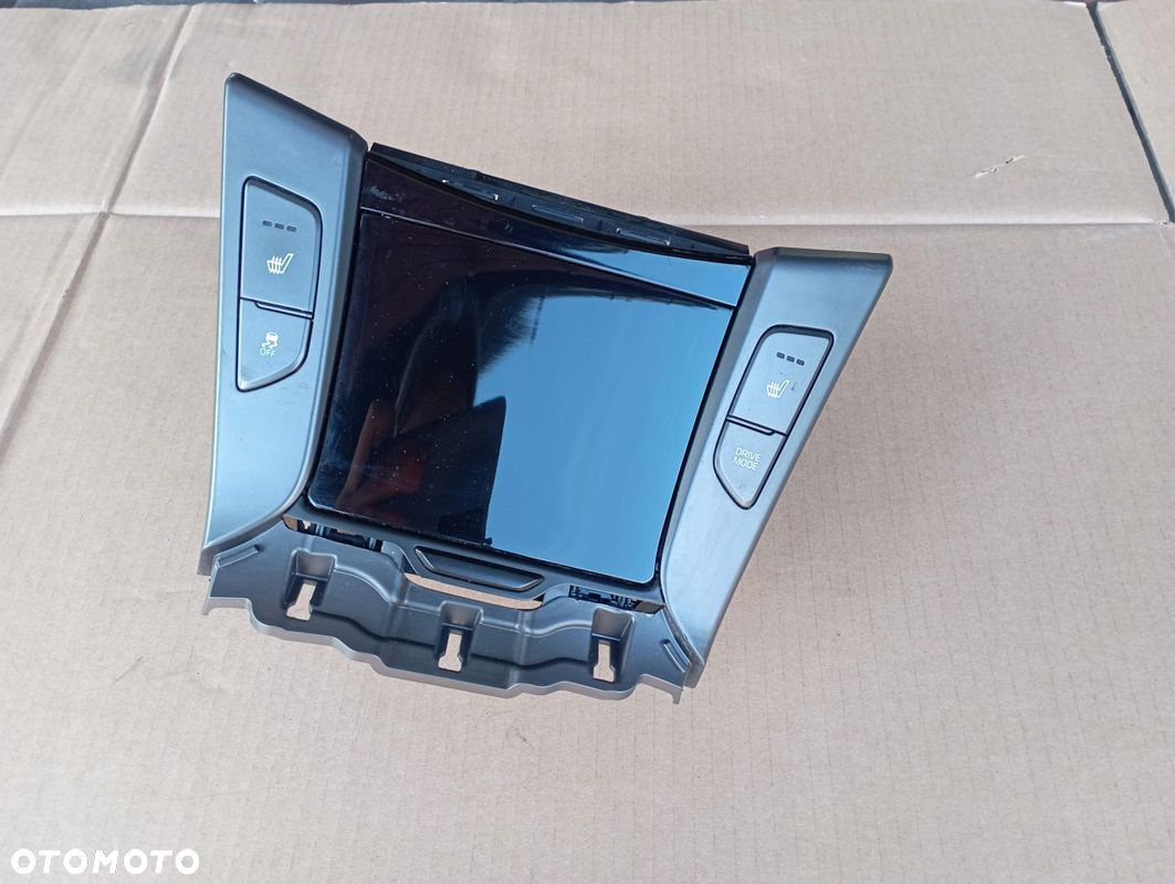 HYUNDAI I40 KOMBI SCHOWEK KONSOLI USB 84635-3Z100 - 1