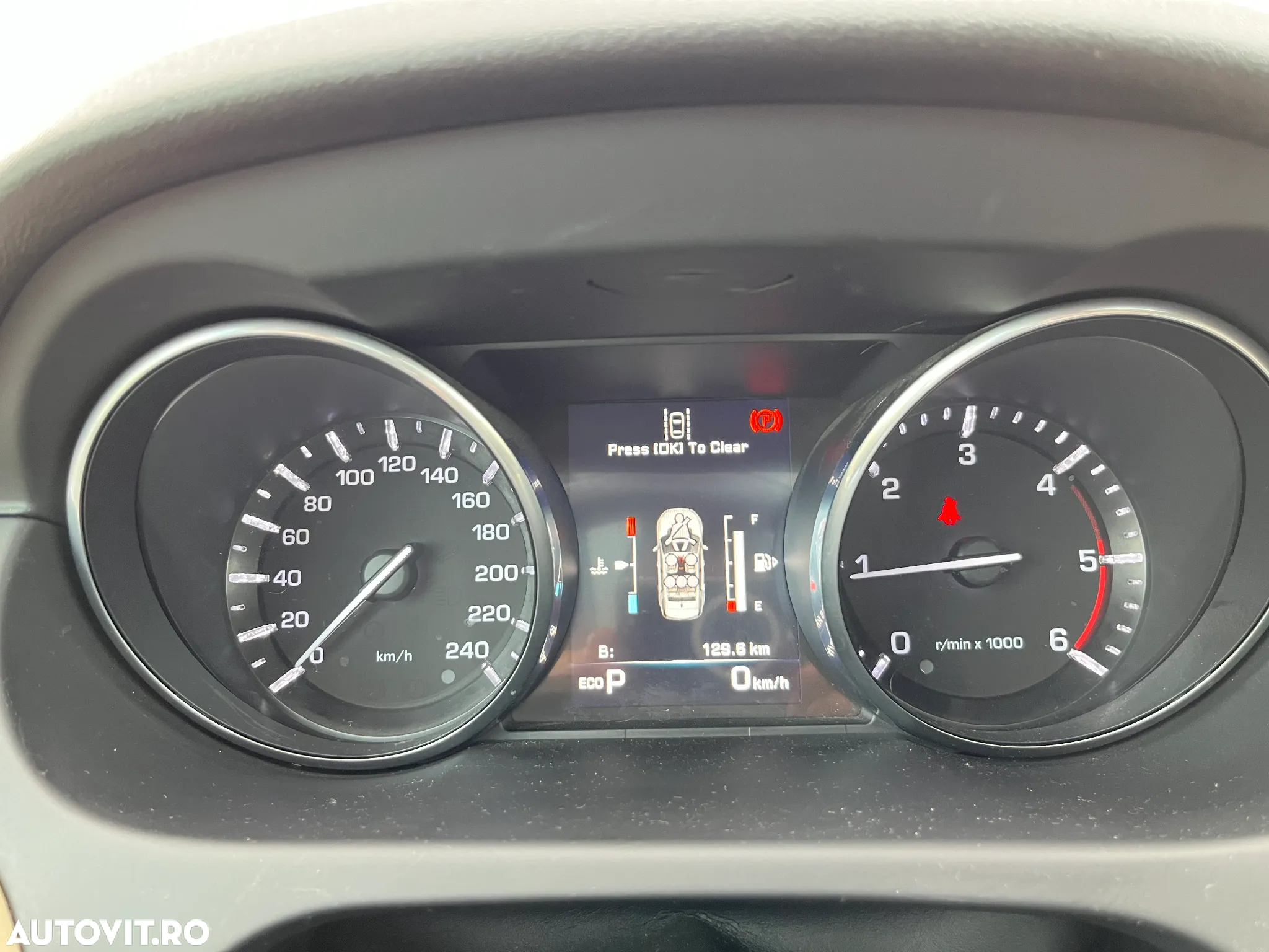 Land Rover Discovery Sport 2.0 l TD4 HSE Luxury Aut. - 32