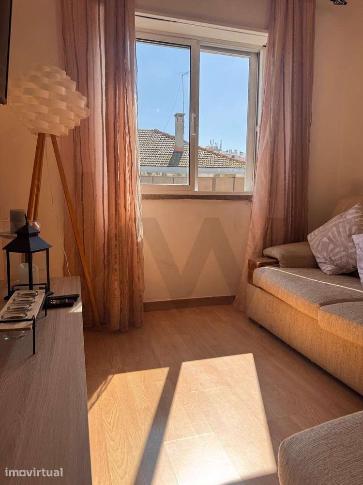 Apartamento T1 transformado em T2 - Renovado - Alto Seixalinho - Barre - Grande imagem: 4/16