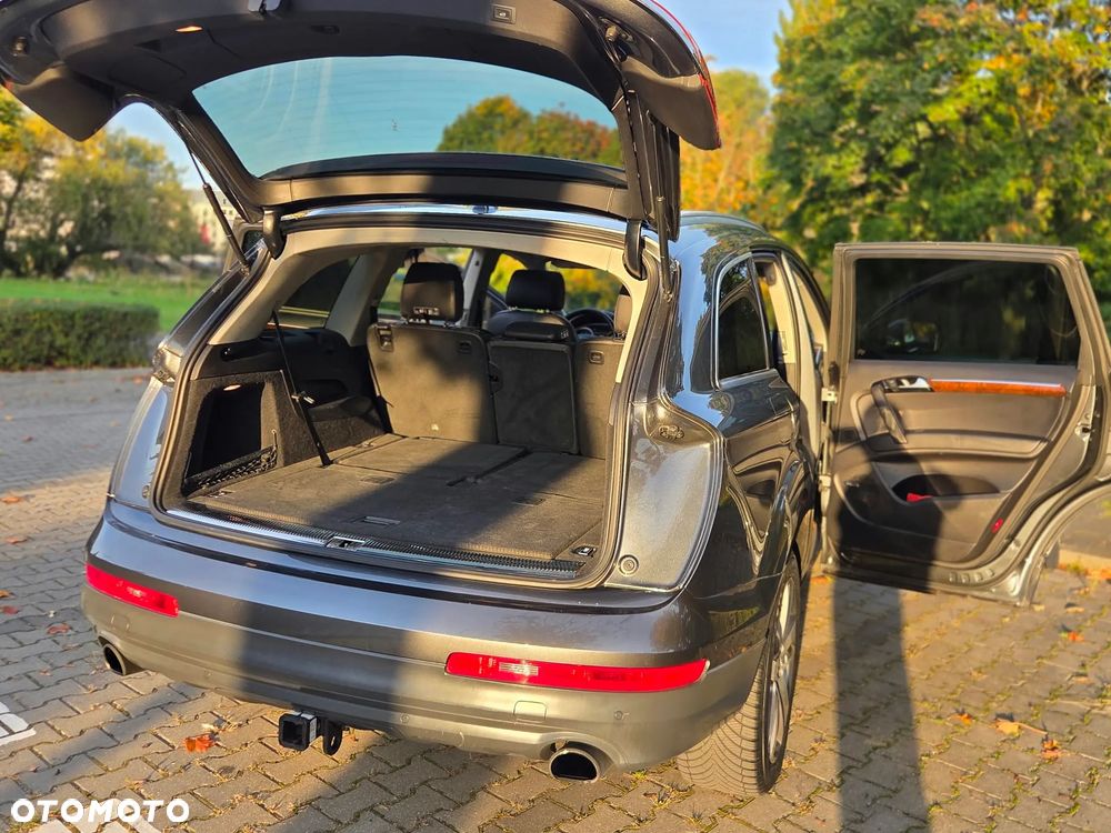 Audi Q7 - 10