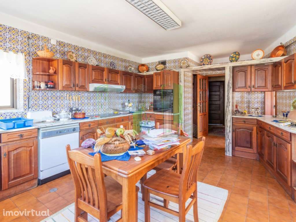 Moradia BI-FAMILIAR com piscina e campo de Tenis em Coimbra - Grande imagem: 5/30