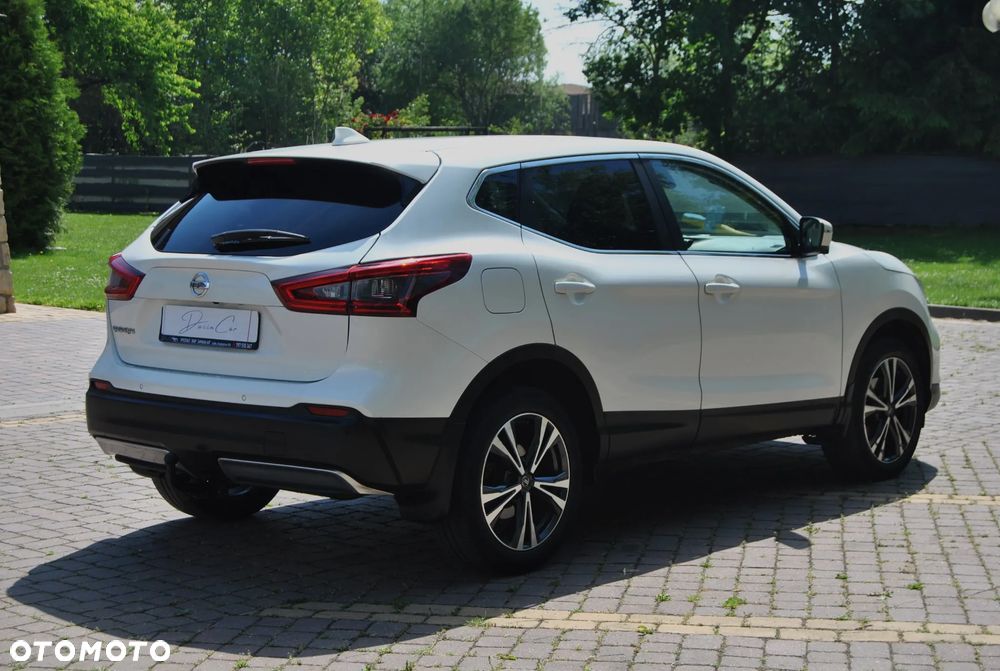 Nissan Qashqai 1.3 DIG-T N-WAY - 3