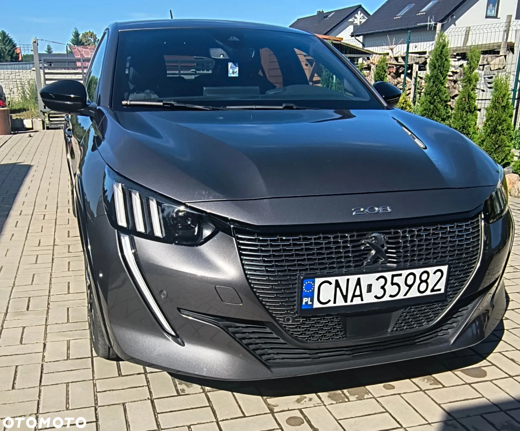 Peugeot 208 PureTech 100 EAT8 GT - 2