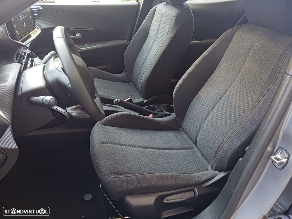 Peugeot 2008 1.2 PureTech Style - 31