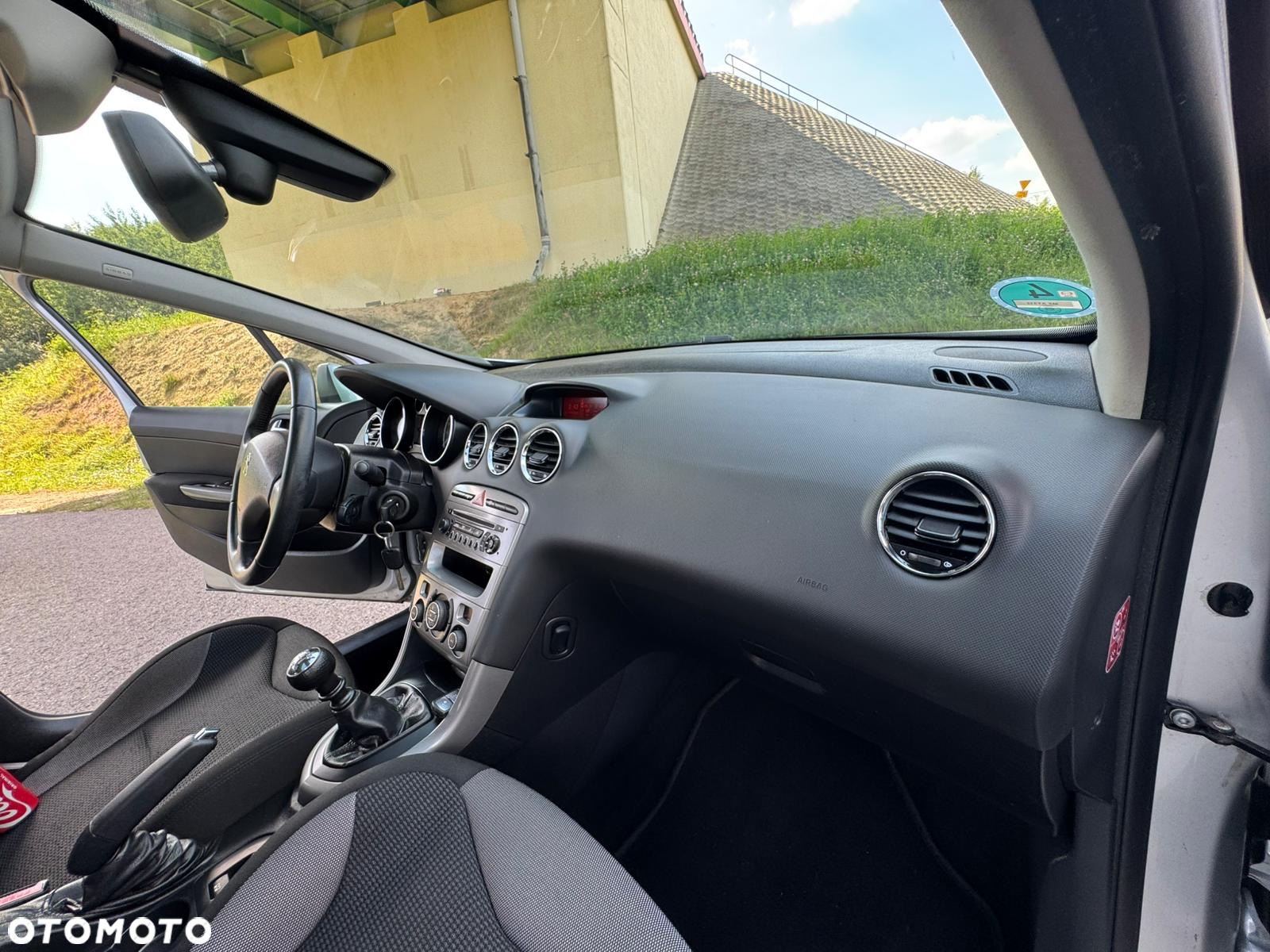 Peugeot 308 1.6 e-HDi Active STT - 28