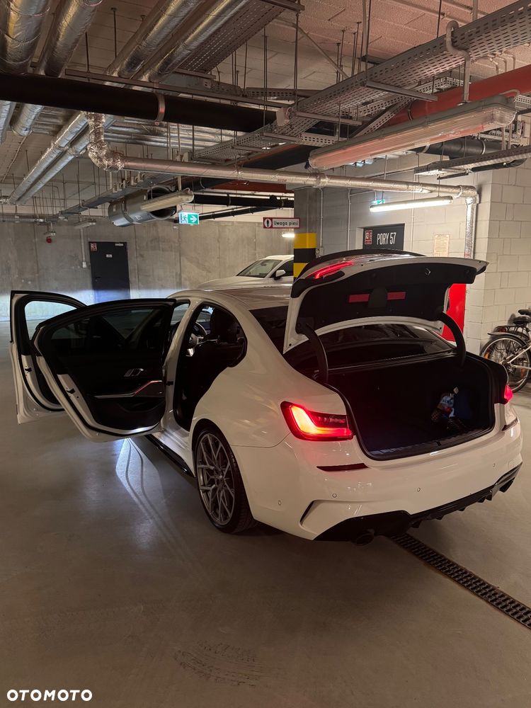 BMW Seria 3 330i - 8