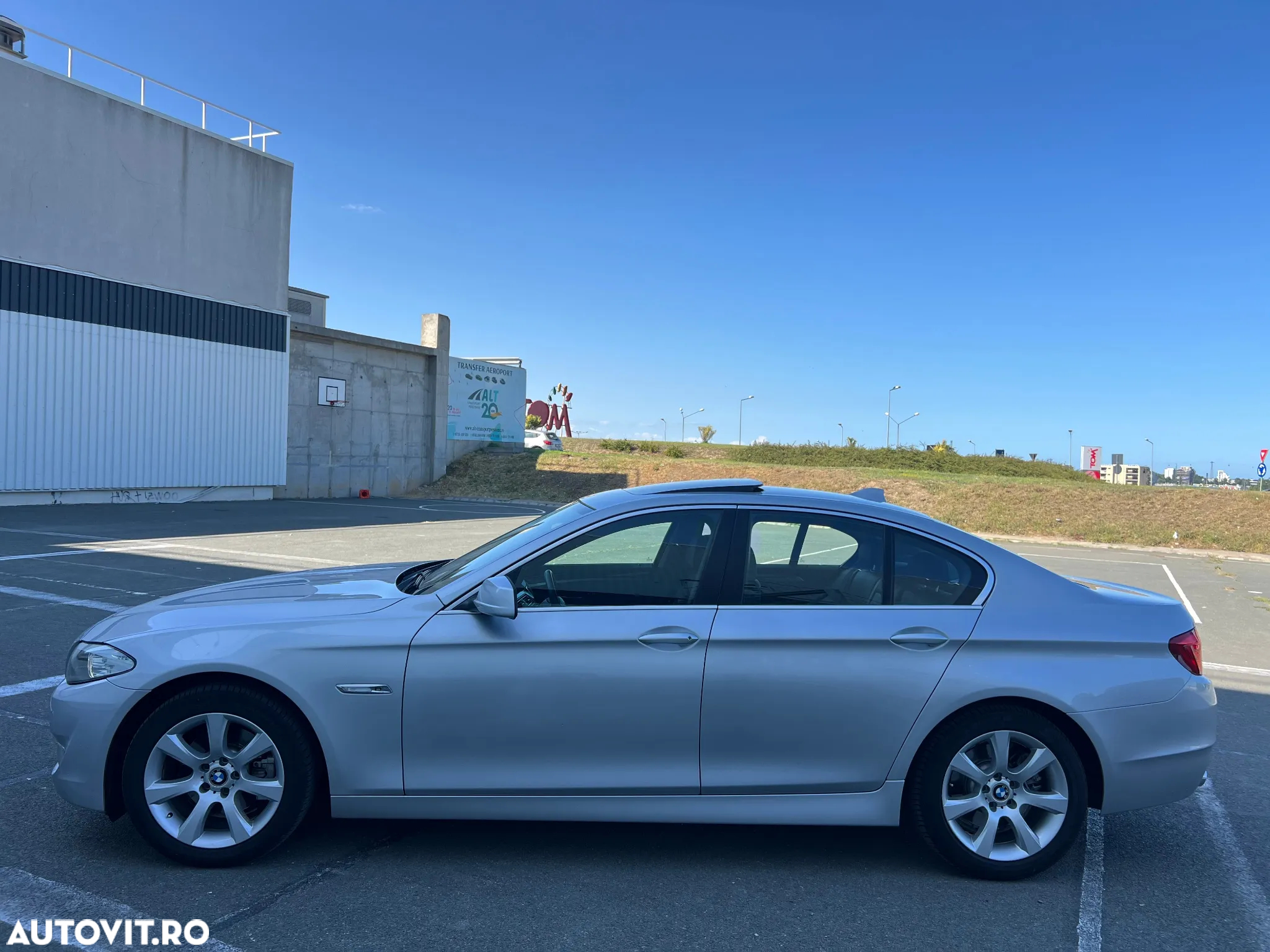 BMW Seria 5 520d - 5