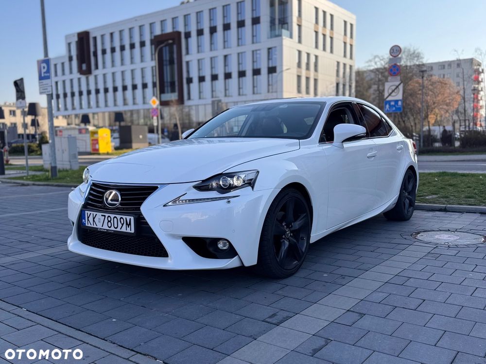 Lexus IS - 1