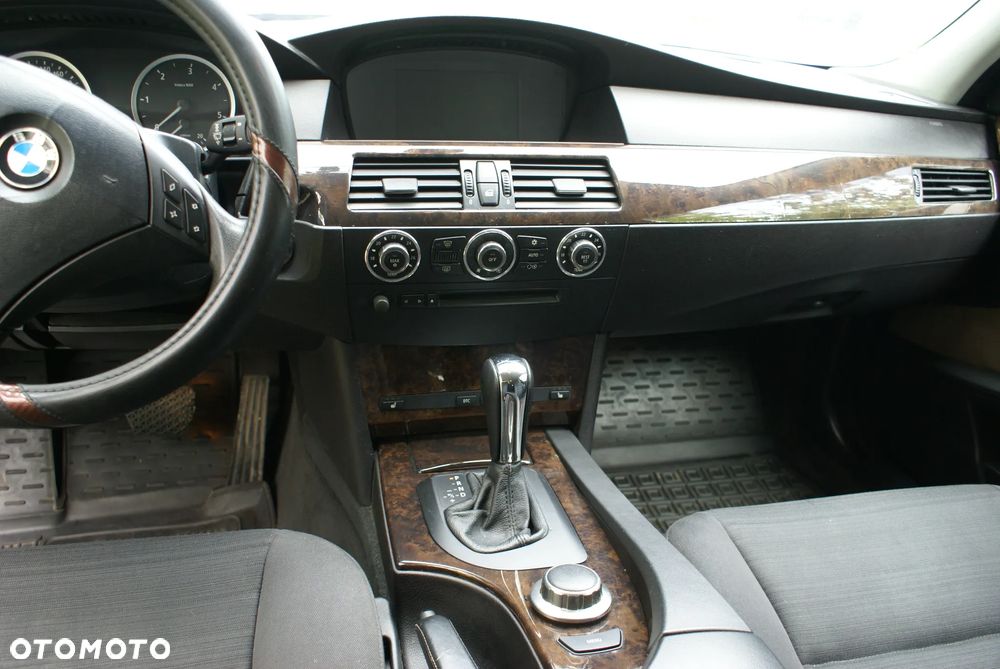 BMW Seria 5 525d Edition Fleet - 15