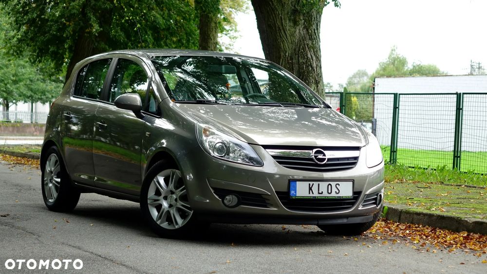 Opel Corsa 1.2 16V Cosmo - 40