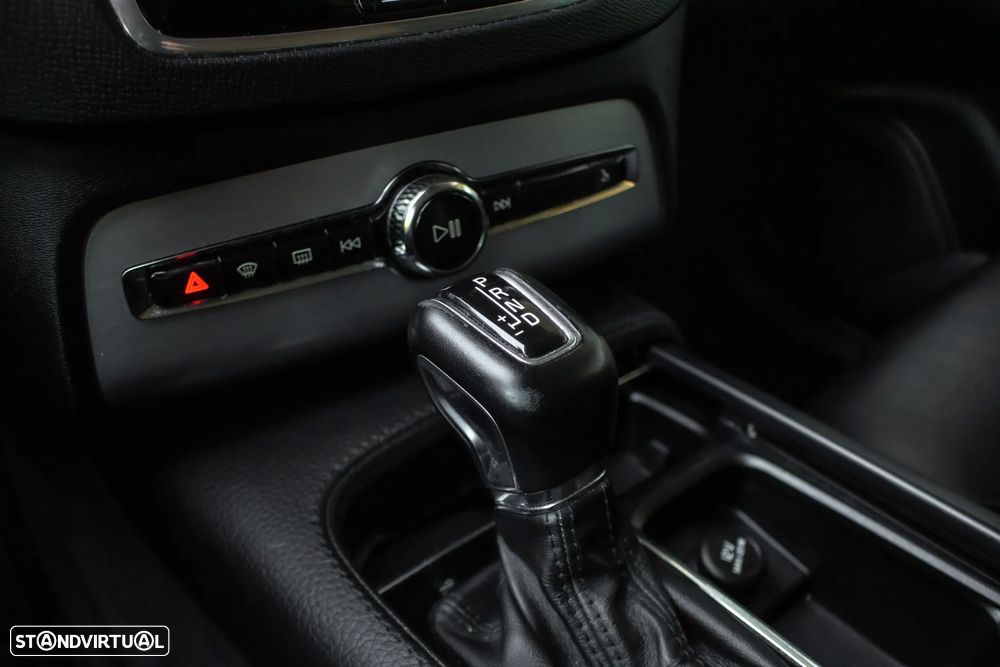 Volvo XC 90 D4 Geartronic Momentum - 18