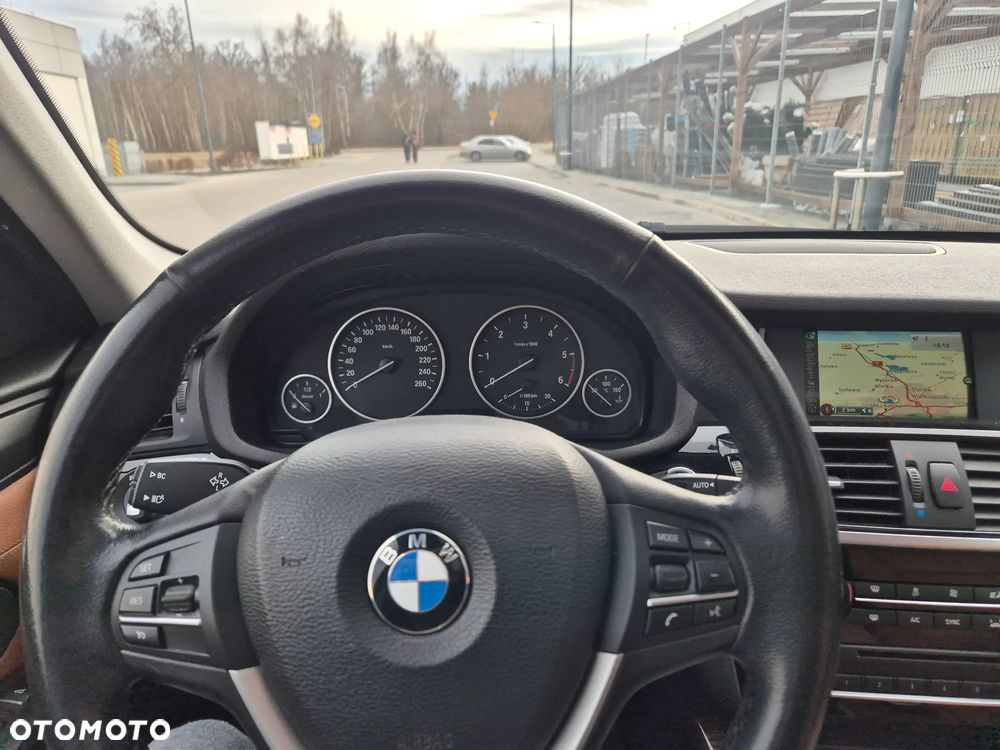 BMW X3 xDrive20d - 10