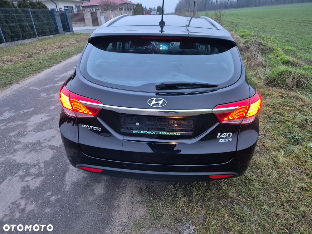 Hyundai i40 i40cw 1.7 CRDi Fifa World Cup Edition - 4