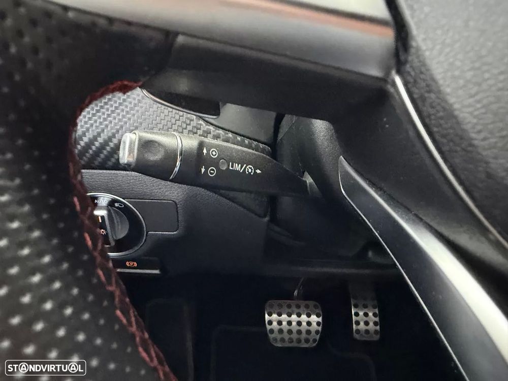 Mercedes-Benz A 180 d AMG Line Aut. — fotografia 26