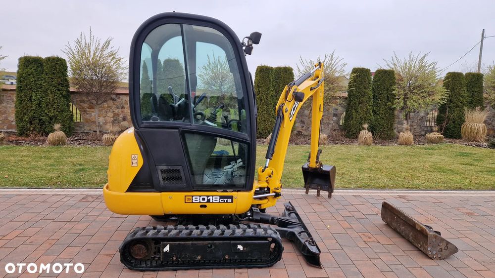 JCB 8018 CTS - 23
