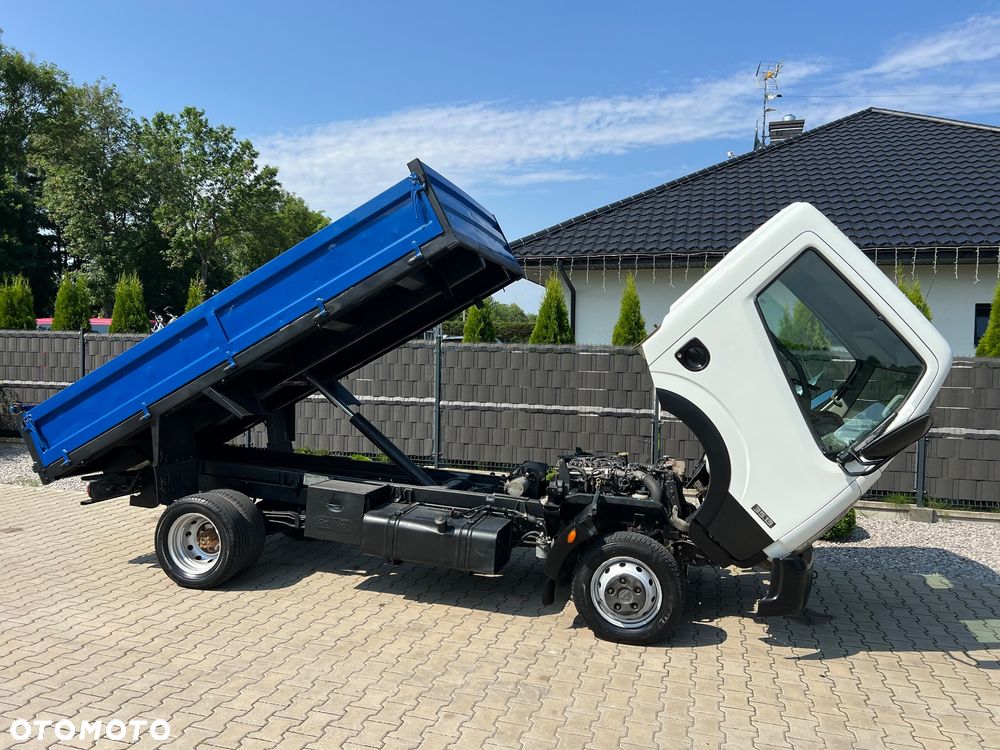 Nissan Cabstar - 3