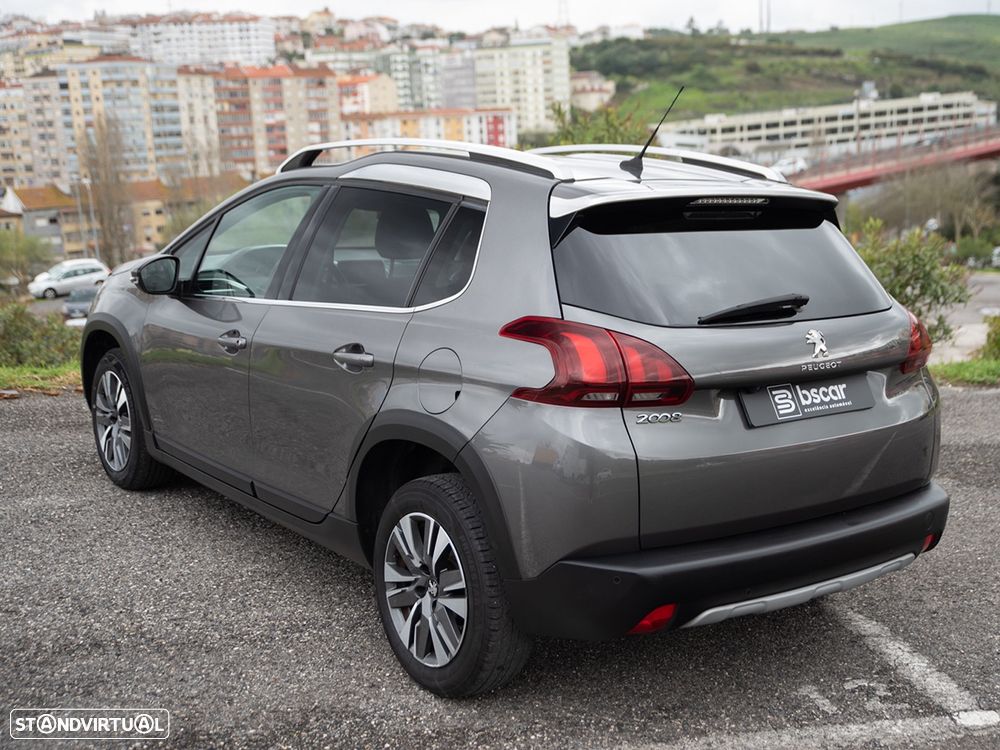 Peugeot 2008 1.2 PureTech Allure EAT6 - 14