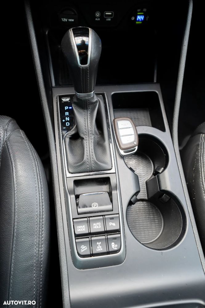 Hyundai Tucson 2.0 CRDI 4WD 6AT Luxury+ - 20