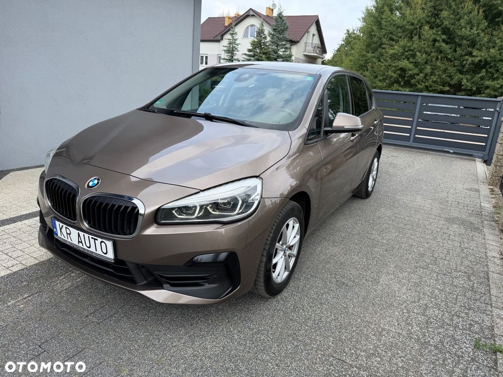 BMW Seria 2 218d - 2