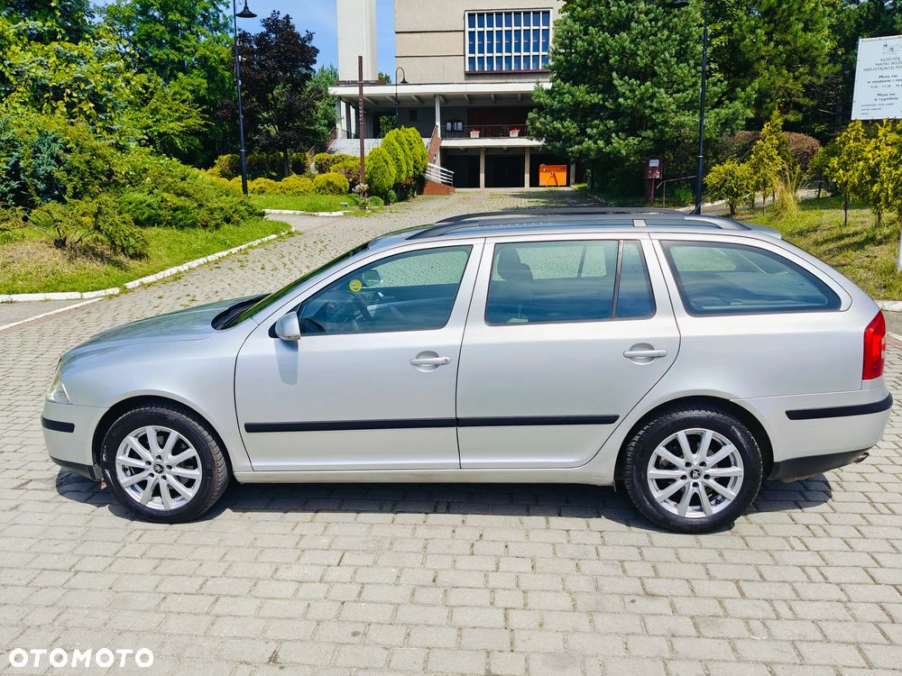 Skoda Octavia 2.0 FSI Elegance Tiptr - 5