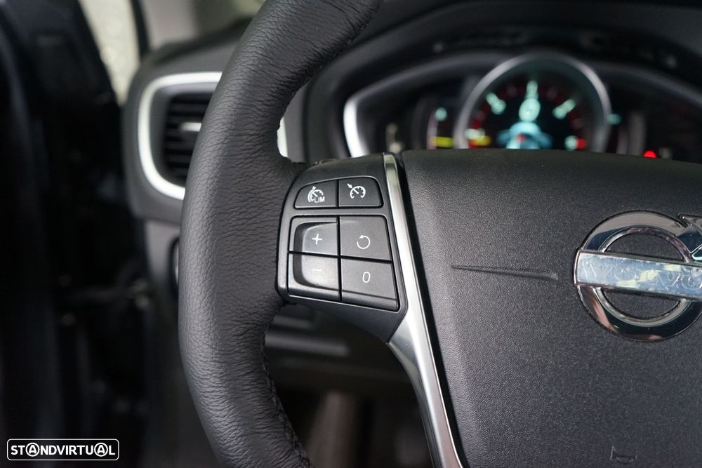 Volvo V40 1.6 D2 Summum - 23