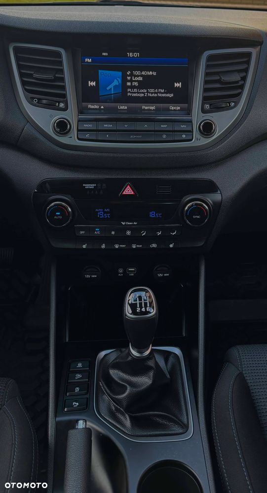Hyundai Tucson 1.6 GDI BlueDrive Style 2WD - 30