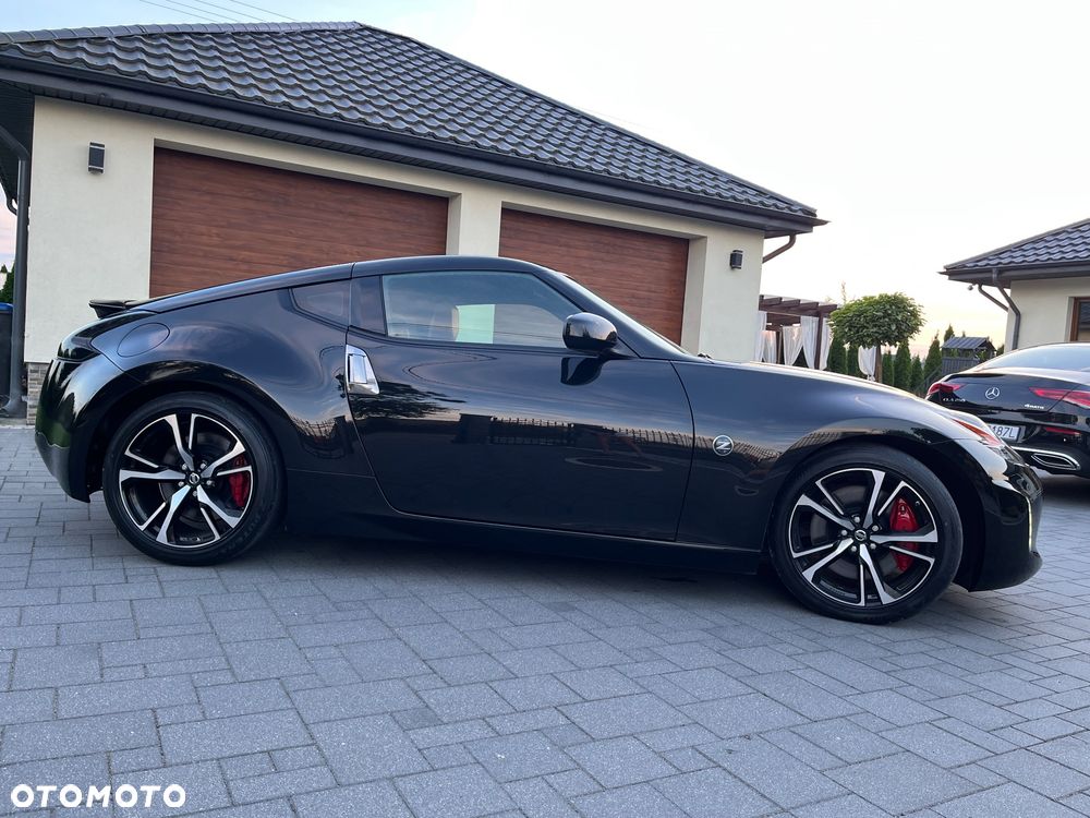 Nissan 370 Z - 8