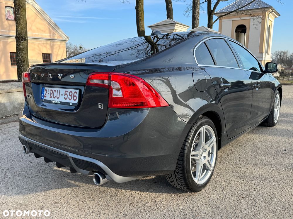 Volvo S60 D3 Summum - 1