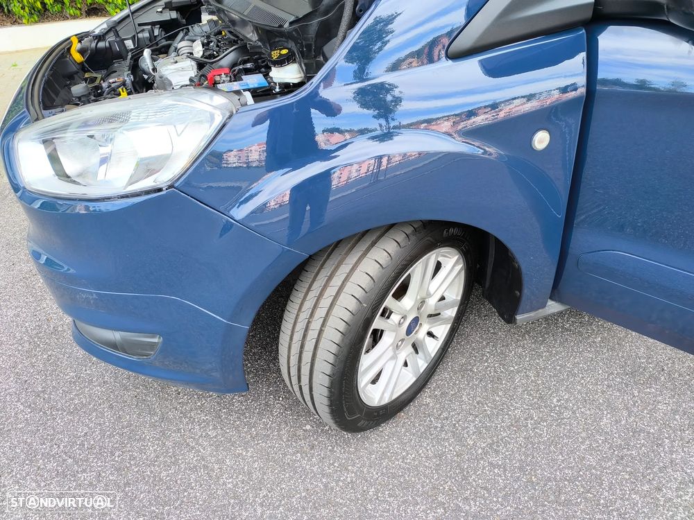 Ford Tourneo Courier 1.0 EcoBoost Titanium - 17