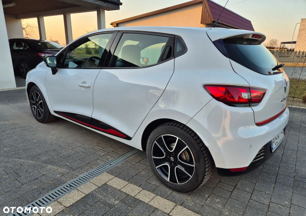 Renault Clio 1.2 16V Limited EU6 - 3