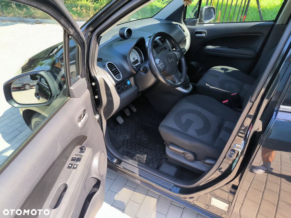 Opel Agila - 11