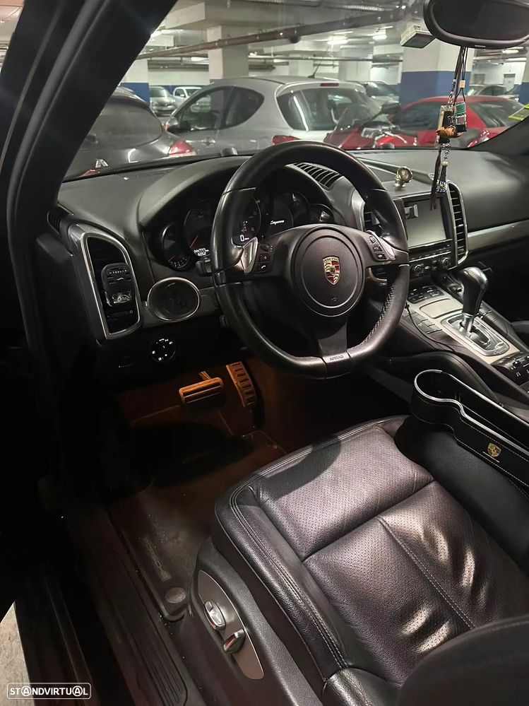 Porsche Cayenne - 15