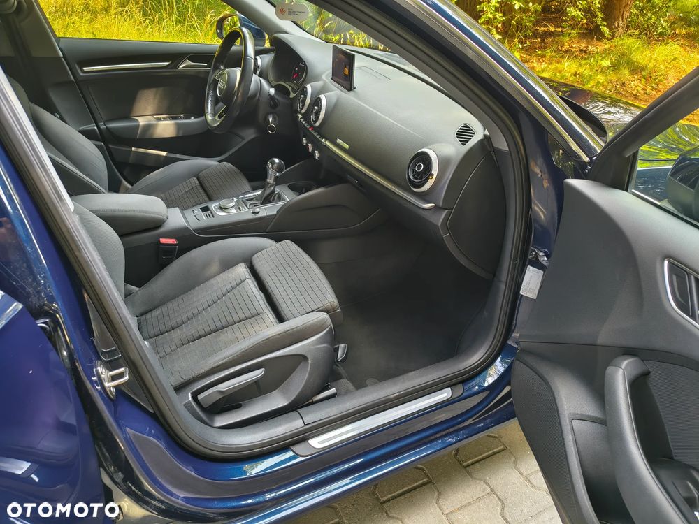 Audi A3 Sportback 1.6 TDI S tronic - 10