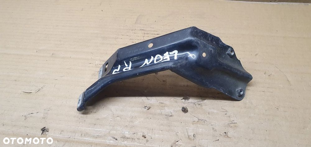 Mocowanie błotnika uchwyt prawy przód Seat Leon II - 1