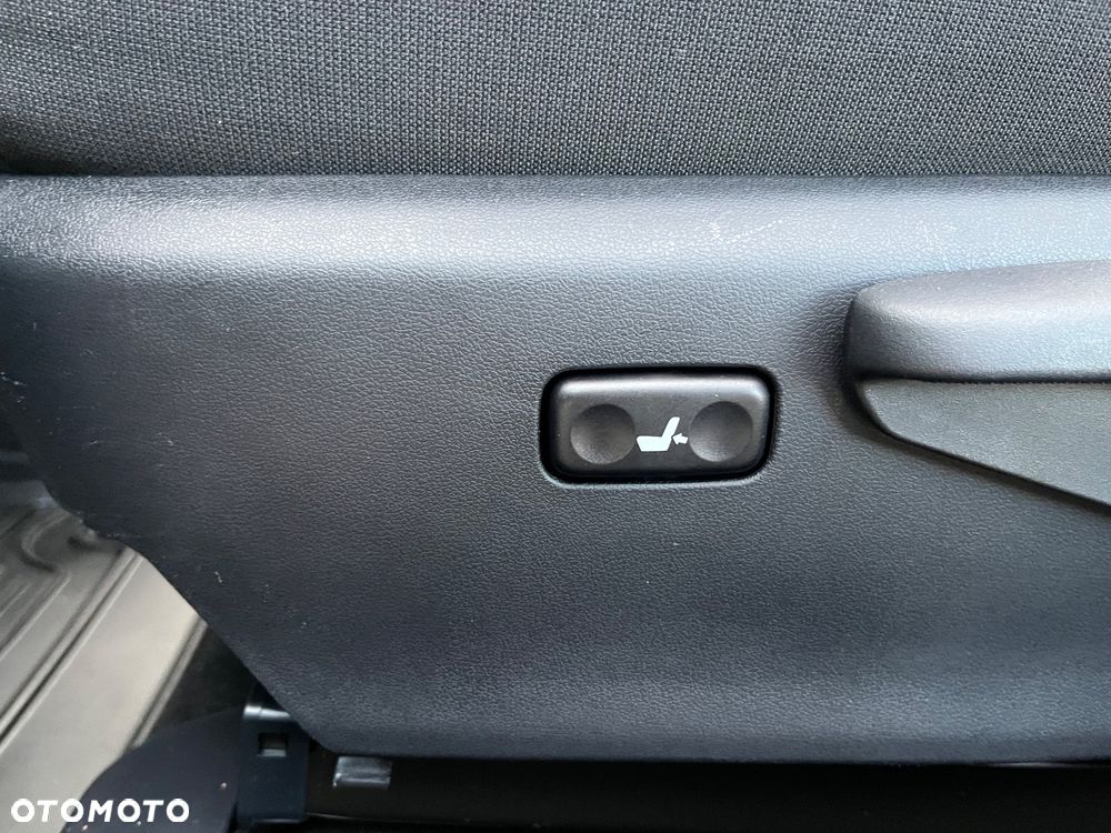 Toyota Auris 1.6 Valvematic Executive - 19