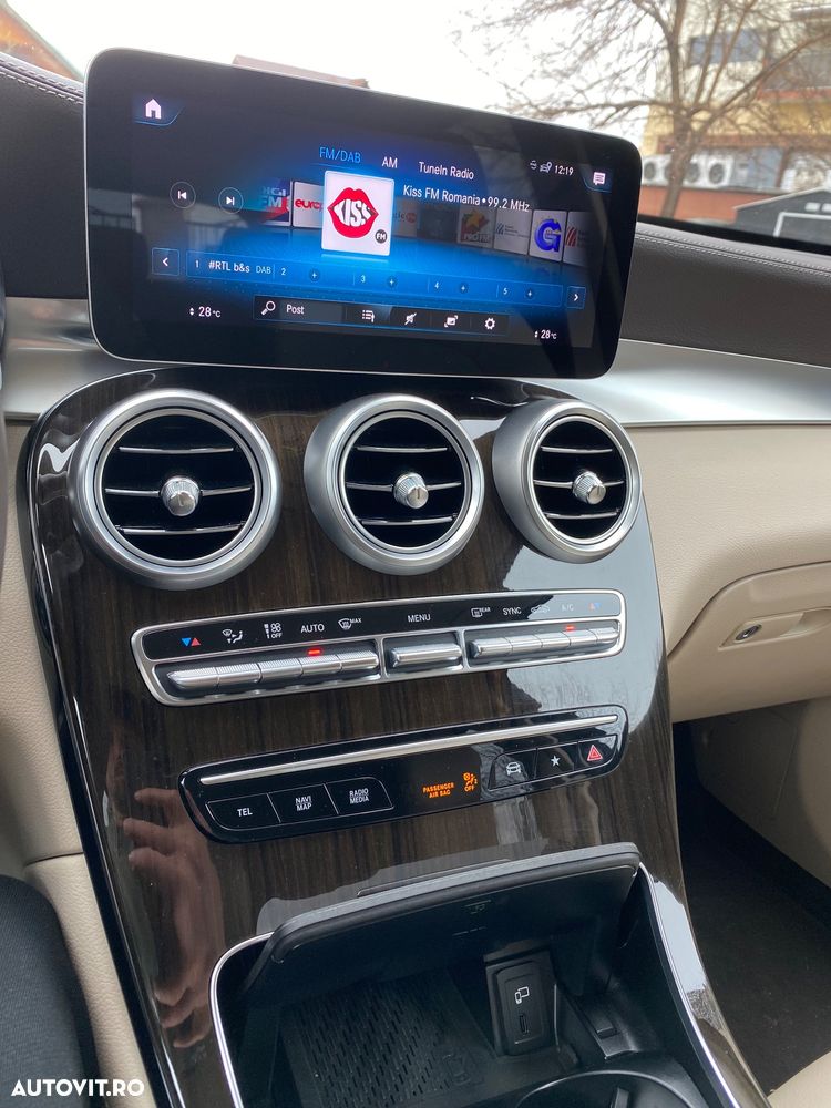 Mercedes-Benz GLC - 31