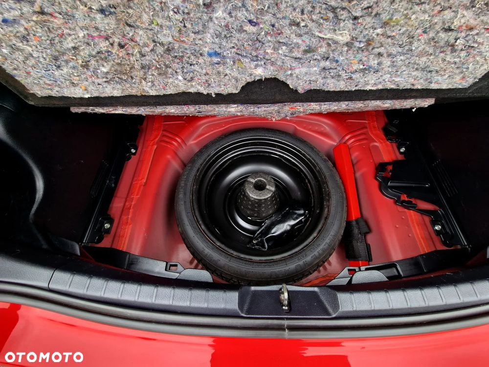 Toyota Yaris 1.4 D-4D Luna EU5 - 19