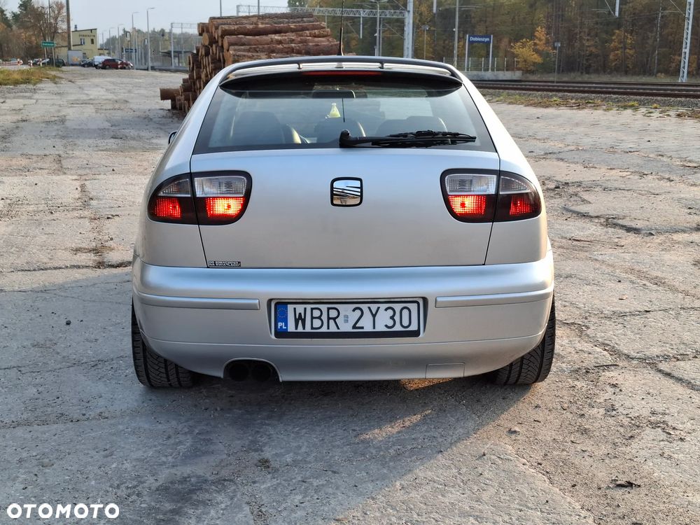 Seat Leon 1.8T Cupra R - 10