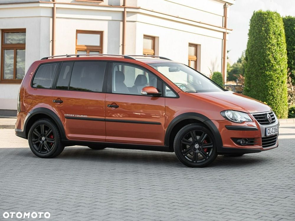 Volkswagen Touran 1.4 TSI Cross - 19