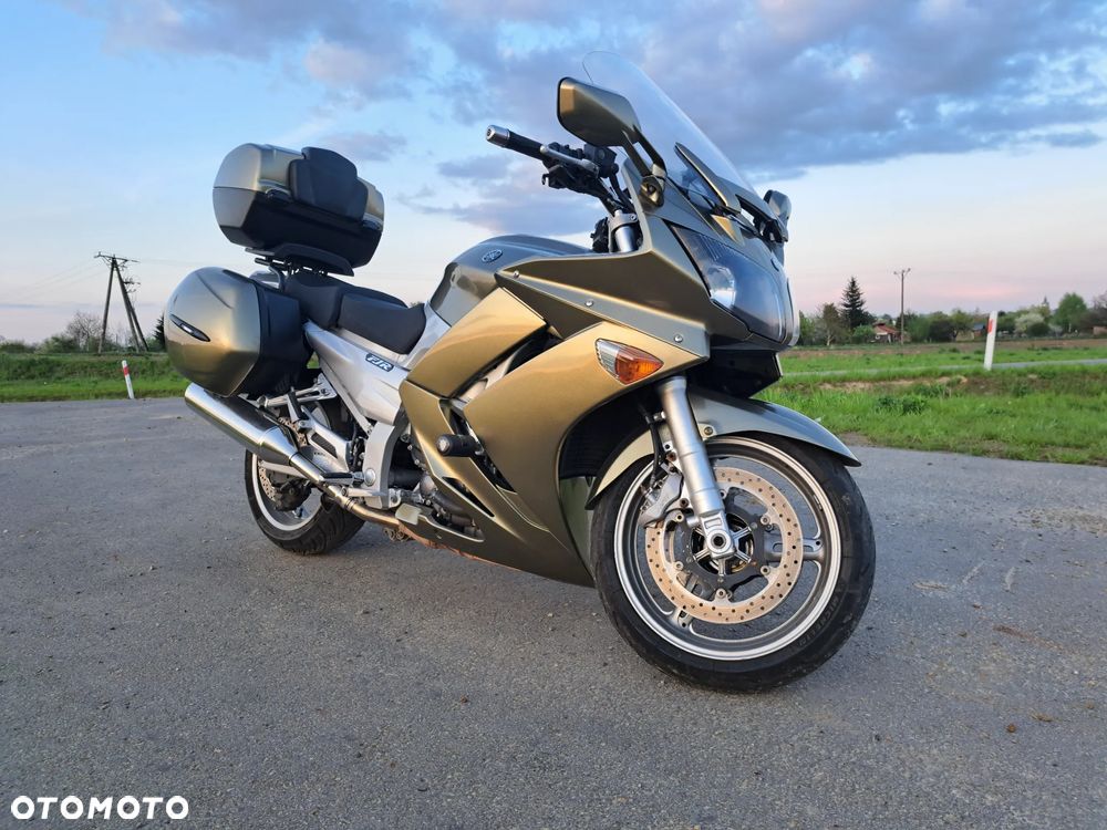Yamaha FJR - 2
