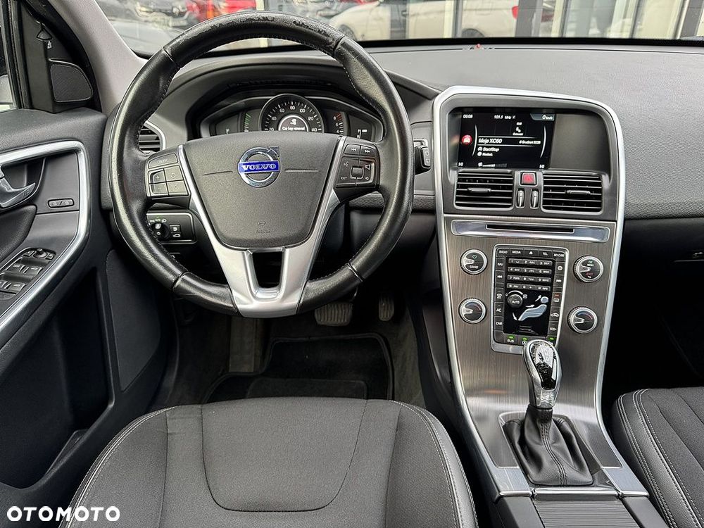 Volvo XC 60 T5 Drive-E Momentum - 8