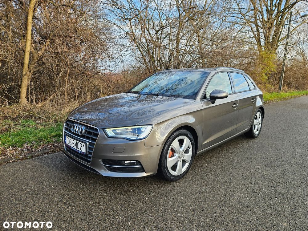 Audi A3 Sportback - 1
